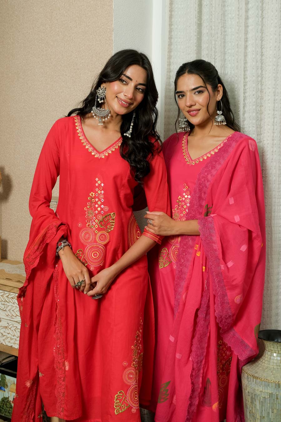 FUSCHIA PINK ELEGANCE HAND-PAINTED DUPATTA SUIT SET