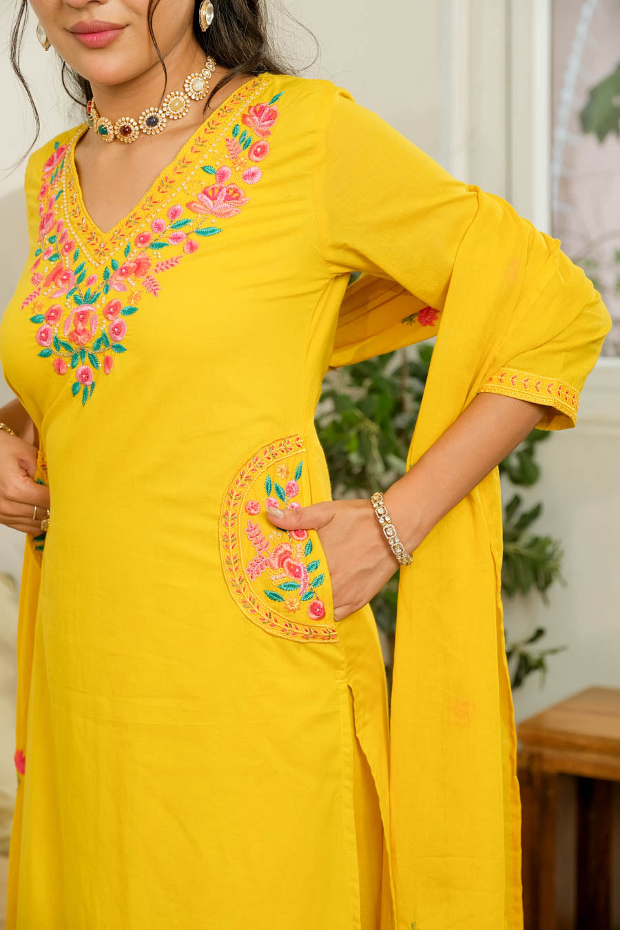 ROYAL SUNFLOWER SUIT SET