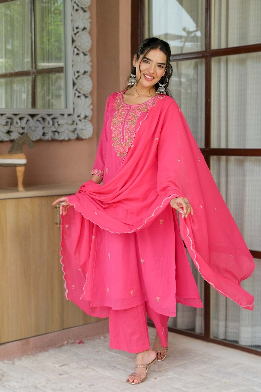 PINK FLORAL EMBROIDERED SUIT SET