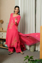 FUSCHIA PINK ELEGANCE HAND-PAINTED DUPATTA SUIT SET