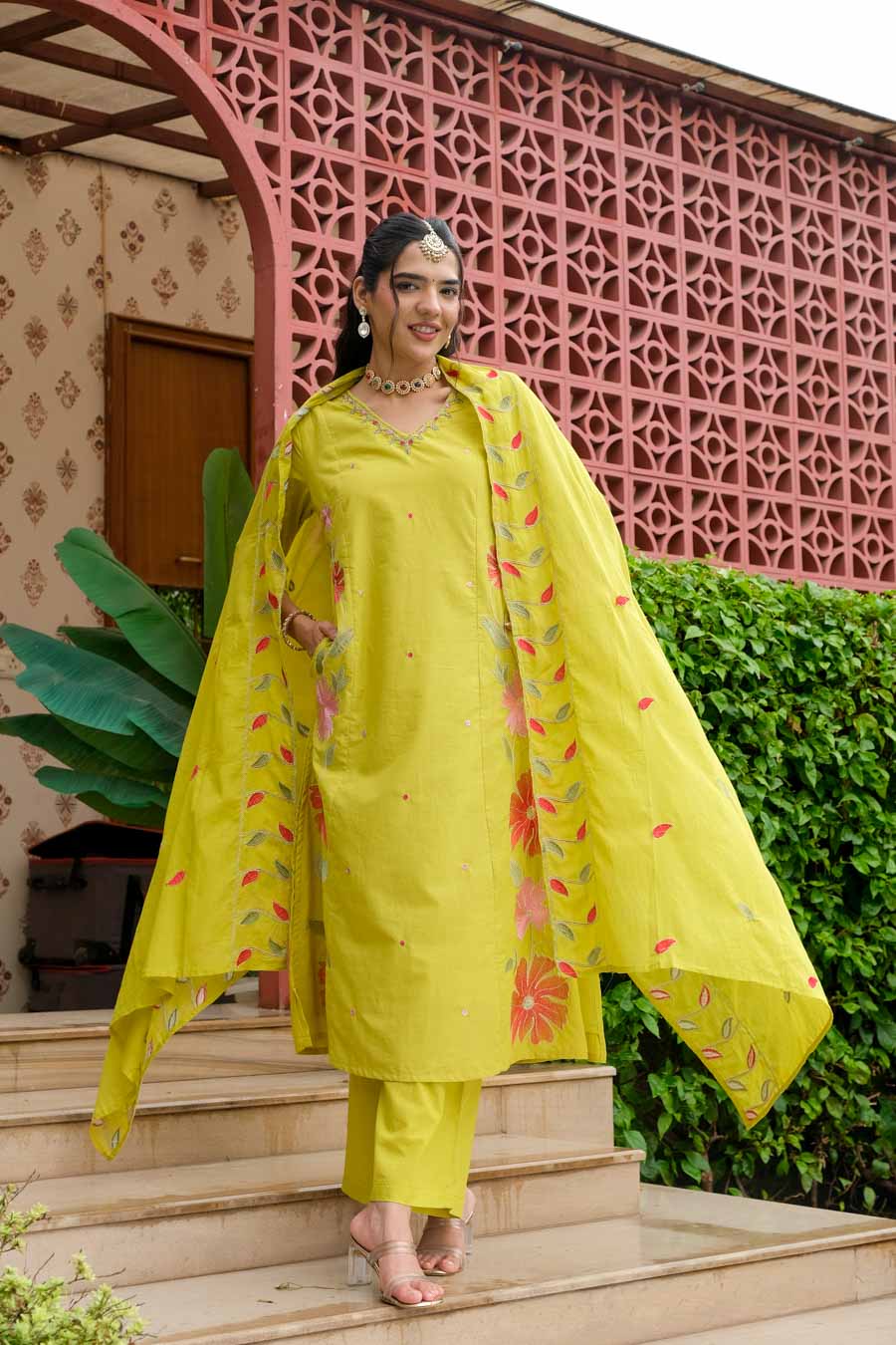 GARDEN FLORAL EMBROIDERED SUIT SET