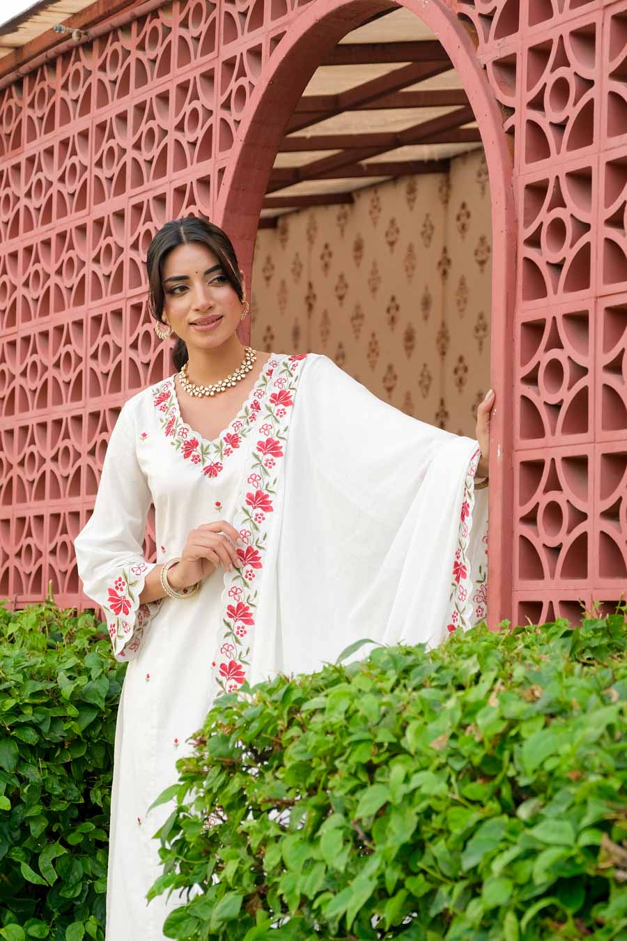 FLORAL BLOOM PEARL SUIT SET
