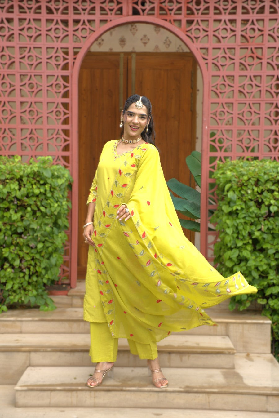 GARDEN FLORAL EMBROIDERED SUIT SET