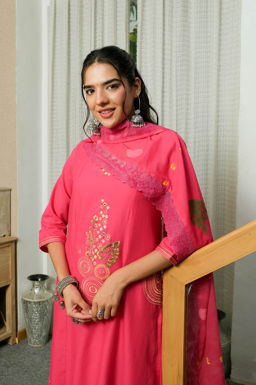 FUSCHIA PINK ELEGANCE HAND-PAINTED DUPATTA SUIT SET