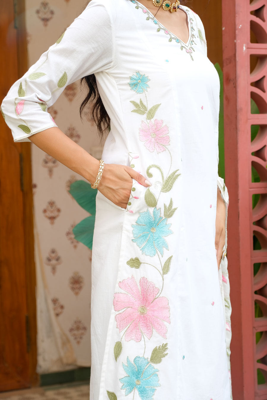 PEARL FLORAL EMBROIDERED SUIT SET