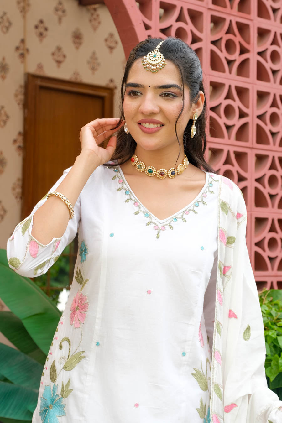 PEARL FLORAL EMBROIDERED SUIT SET