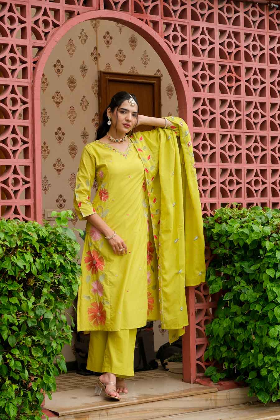 GARDEN FLORAL EMBROIDERED SUIT SET