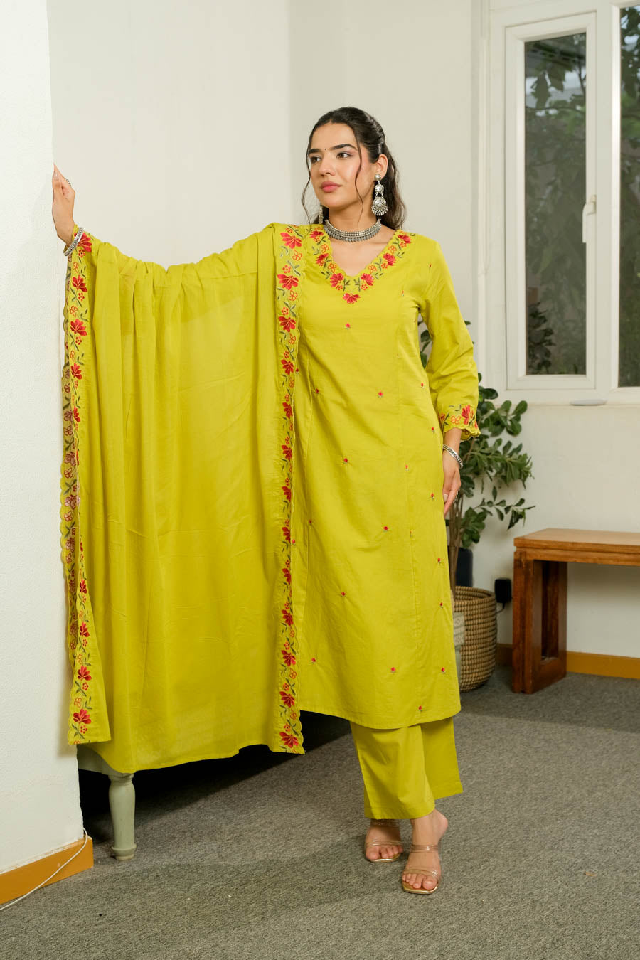 FLORAL BLOOM GARDEN SUIT SET