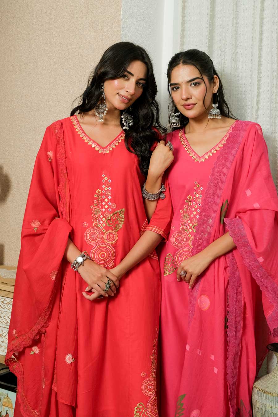 FUSCHIA PINK ELEGANCE HAND-PAINTED DUPATTA SUIT SET